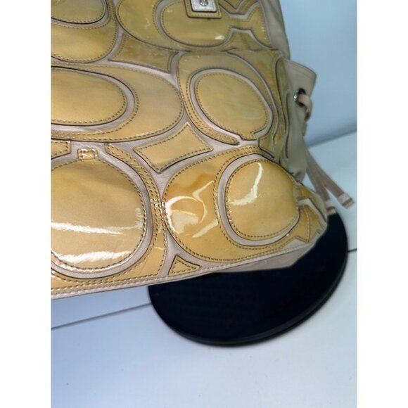 Vintage COACH Colette shoulder bag Patent Leather C Signature 16449 (yellow) - Picture 4 of 12